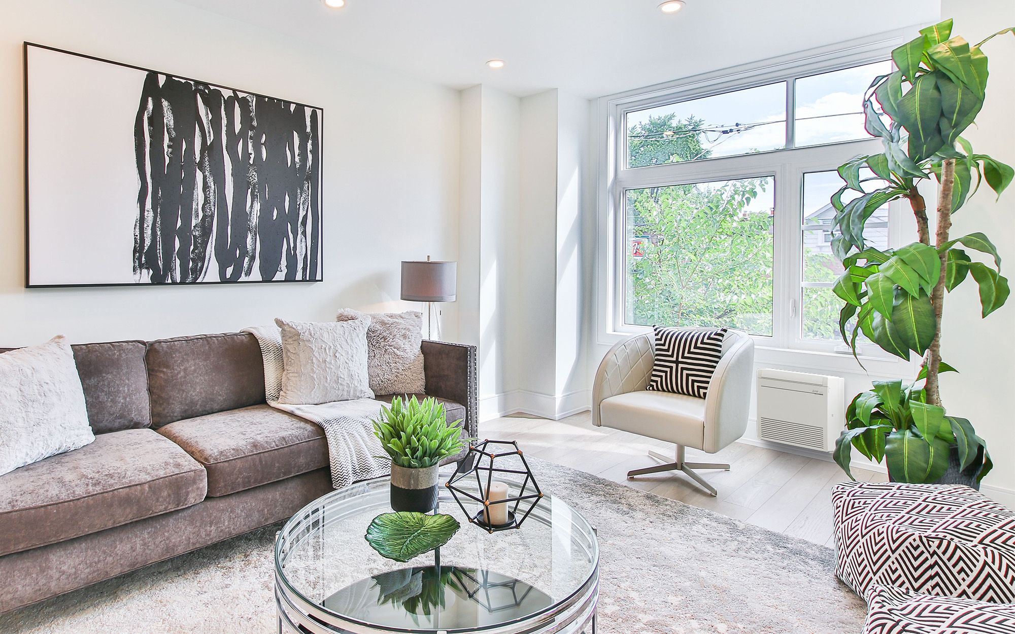 Floor mounted indoor unit Living Room