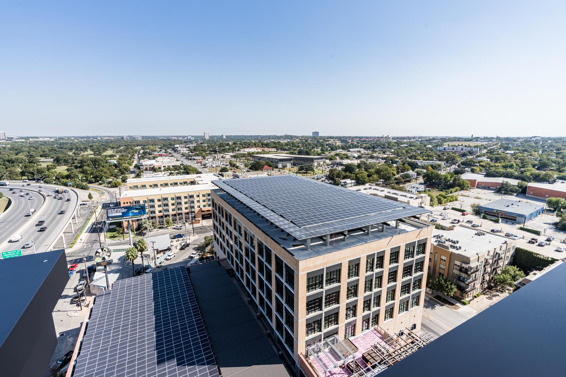 Connected buildings reduce carbon footprint